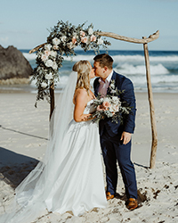 Hitched in Paradise Review - Tweed Coast elopement 